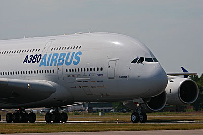 Airbus A380, the world's largest passenger plane